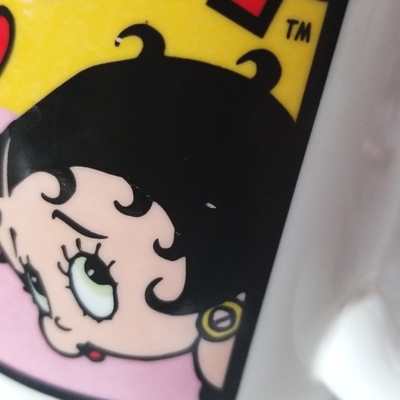 Coffee mug/cup. 1999 vintage Betty Boop collectible. - Picture 13 of 14